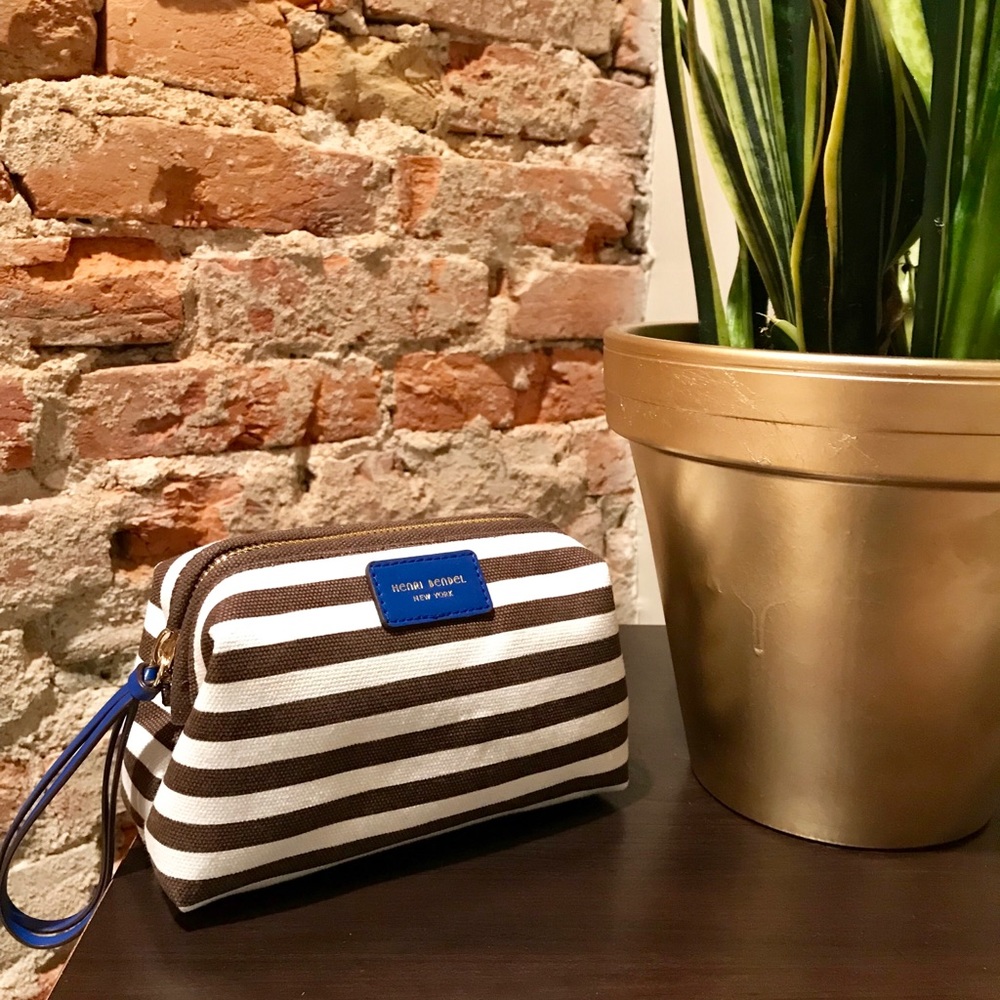 Henri Bendel small travel bag